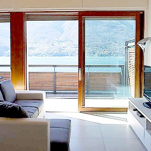 Comer See - Ferienwohnung, direkt am See